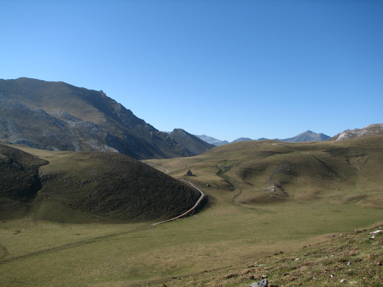 Puertos de Áliva, sendero de montaña en los Picos de Europa